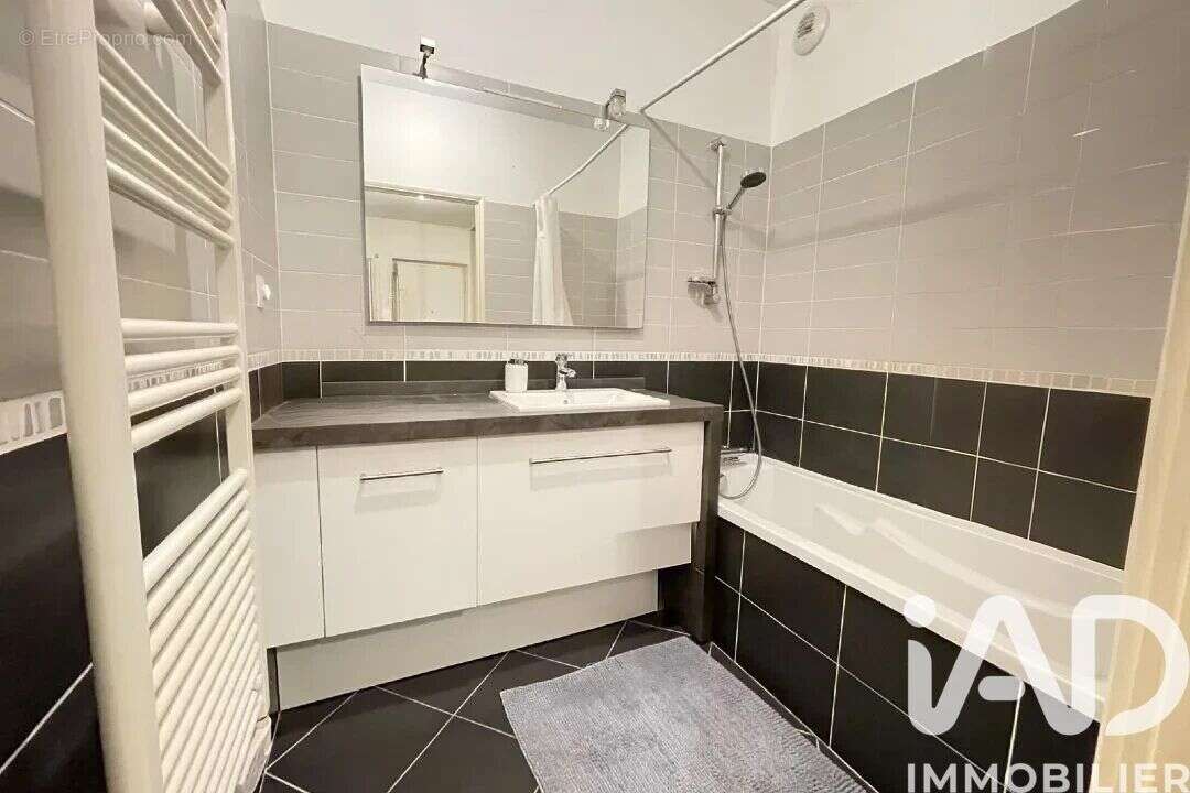 Photo 7 - Appartement à LYON-4E