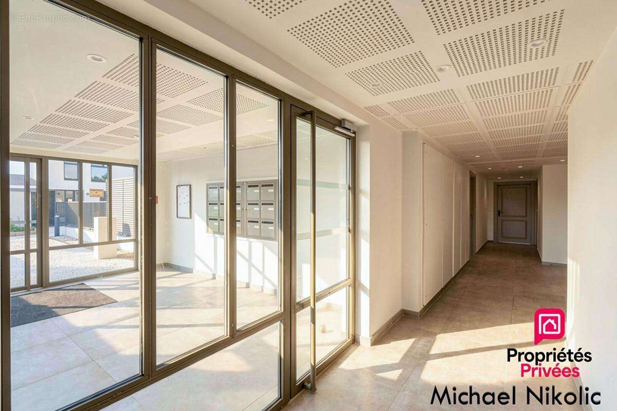 Appartement à CHARBONNIERES-LES-BAINS