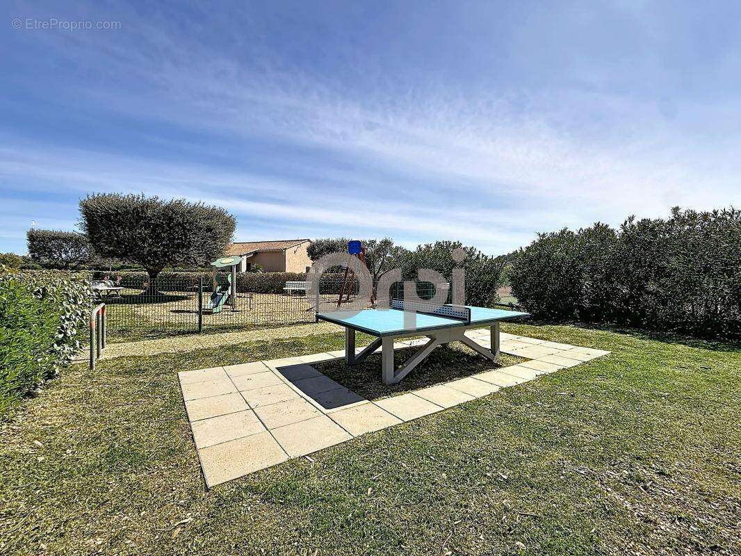 Appartement à ROQUEBRUNE-SUR-ARGENS