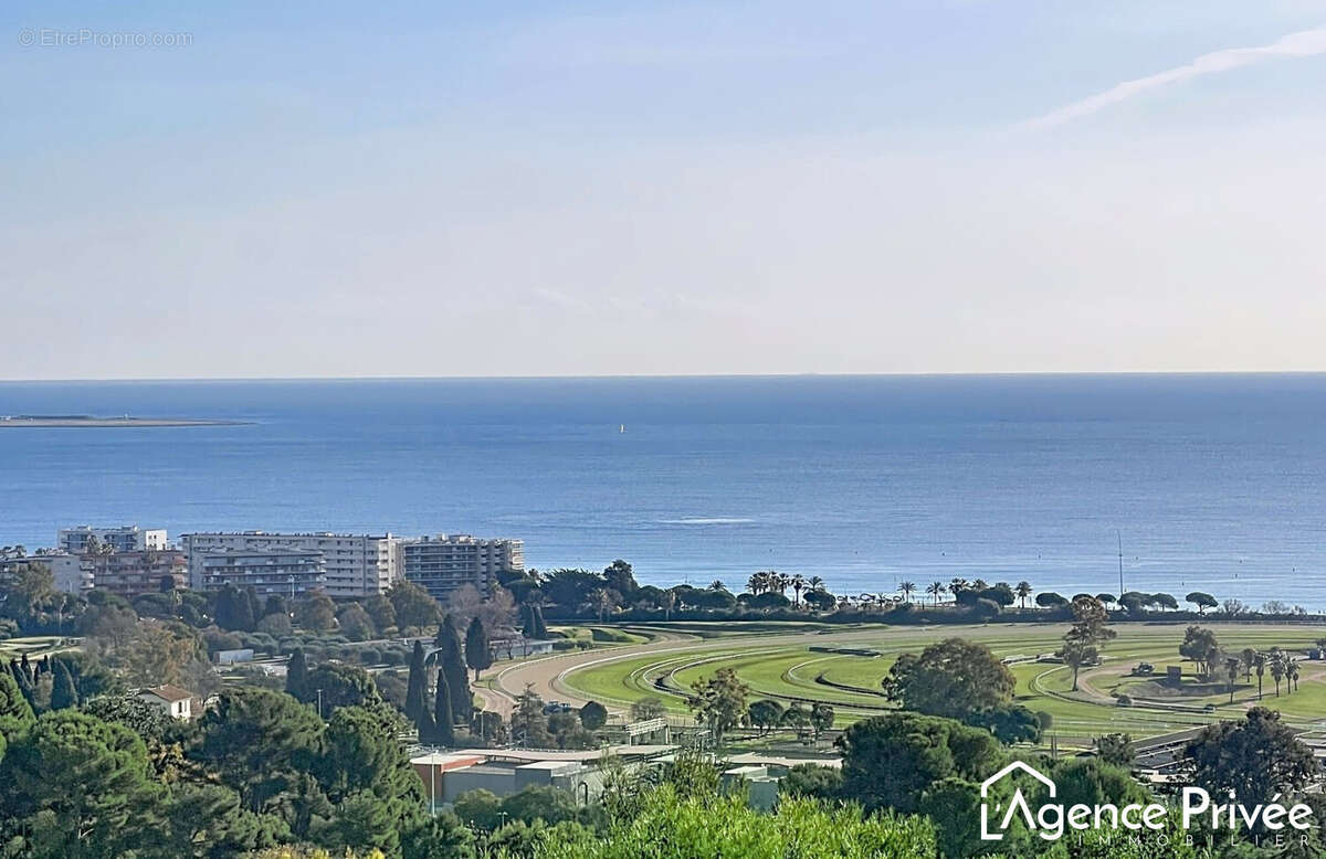 Vue terrasse - Appartement à CAGNES-SUR-MER