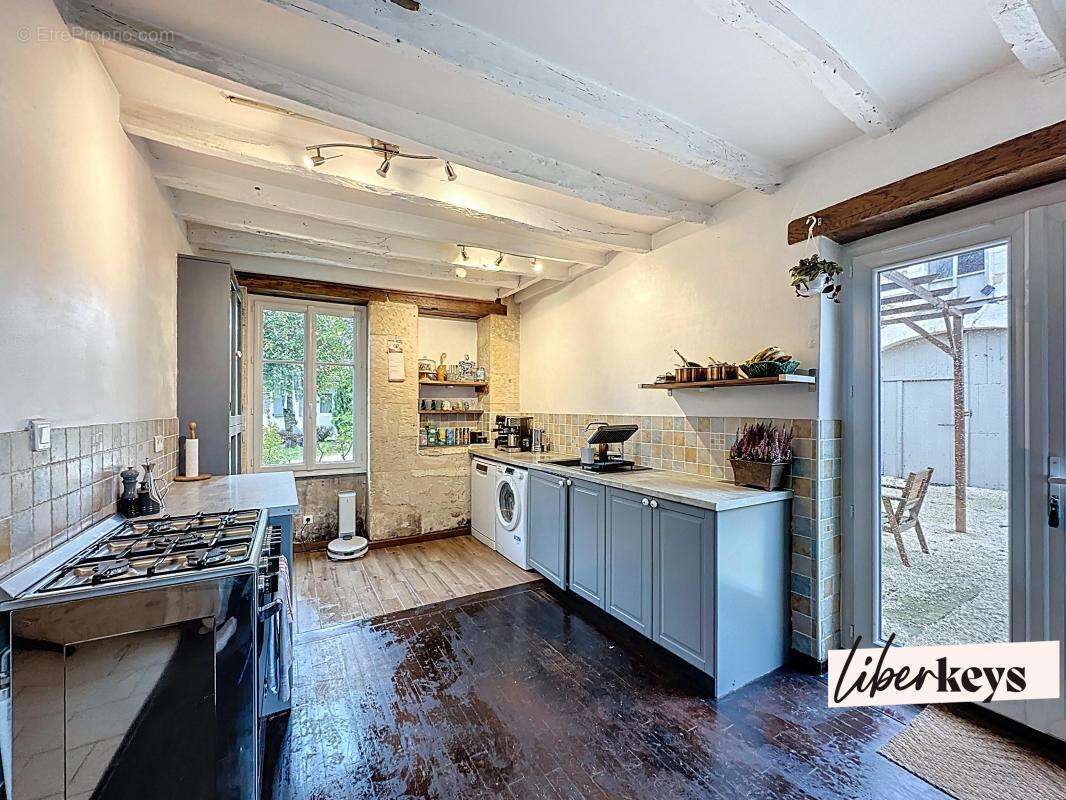 Maison à SAINT-PRIVAT-DES-PRES