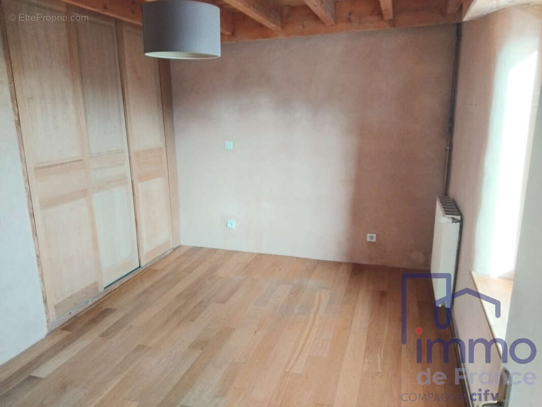 Maison à MONTBRISON