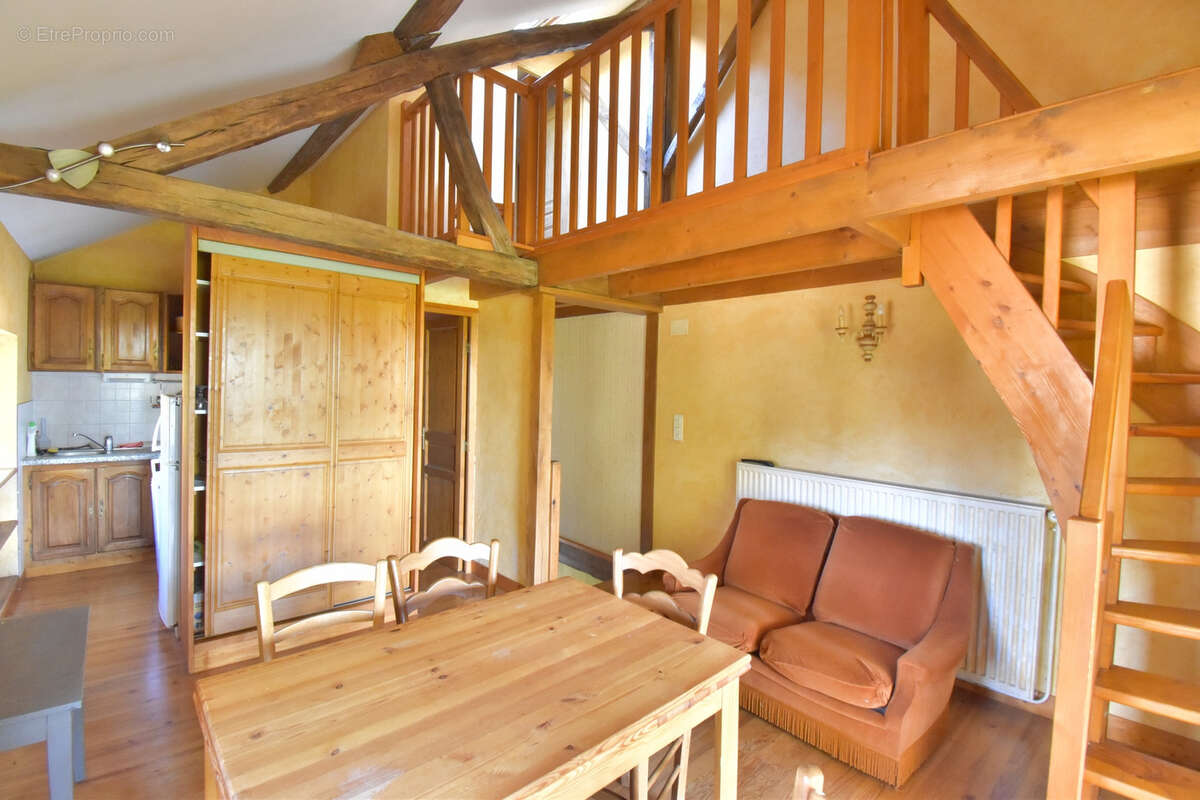 Maison à DORNES