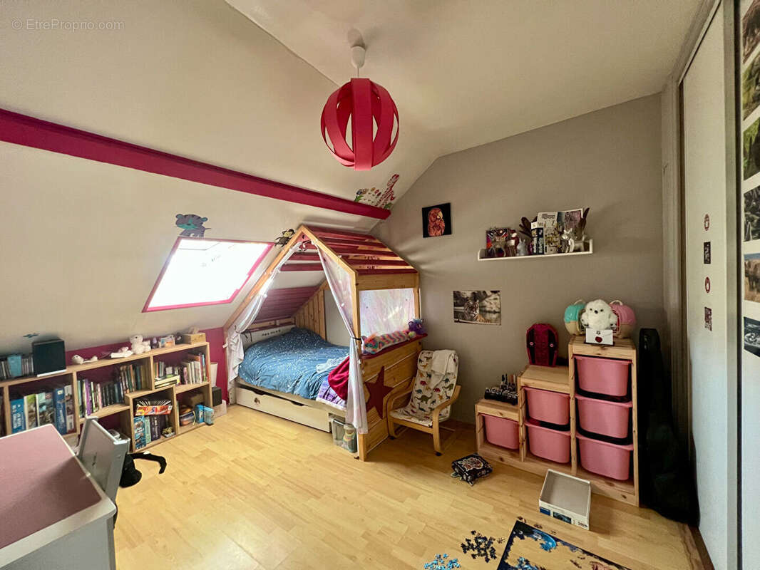 Maison à LE PERRAY-EN-YVELINES