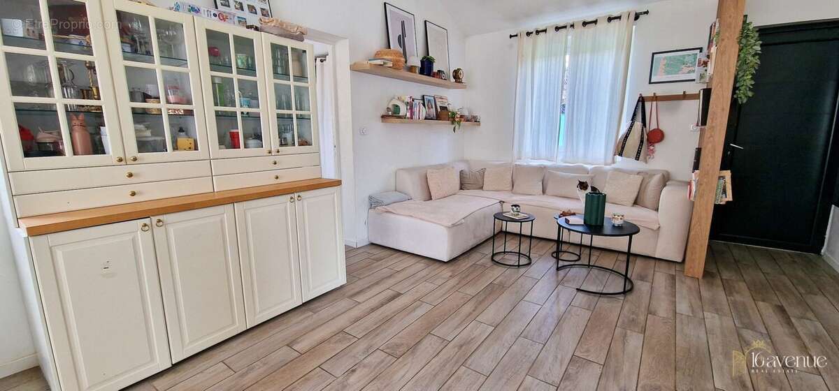 Maison à MOUANS-SARTOUX