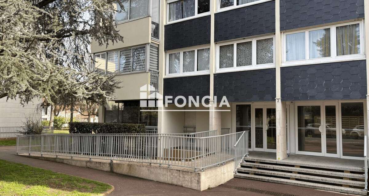 Appartement à VELIZY-VILLACOUBLAY