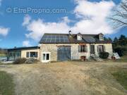 Maison à SAINT-HILAIRE-LES-PLACES