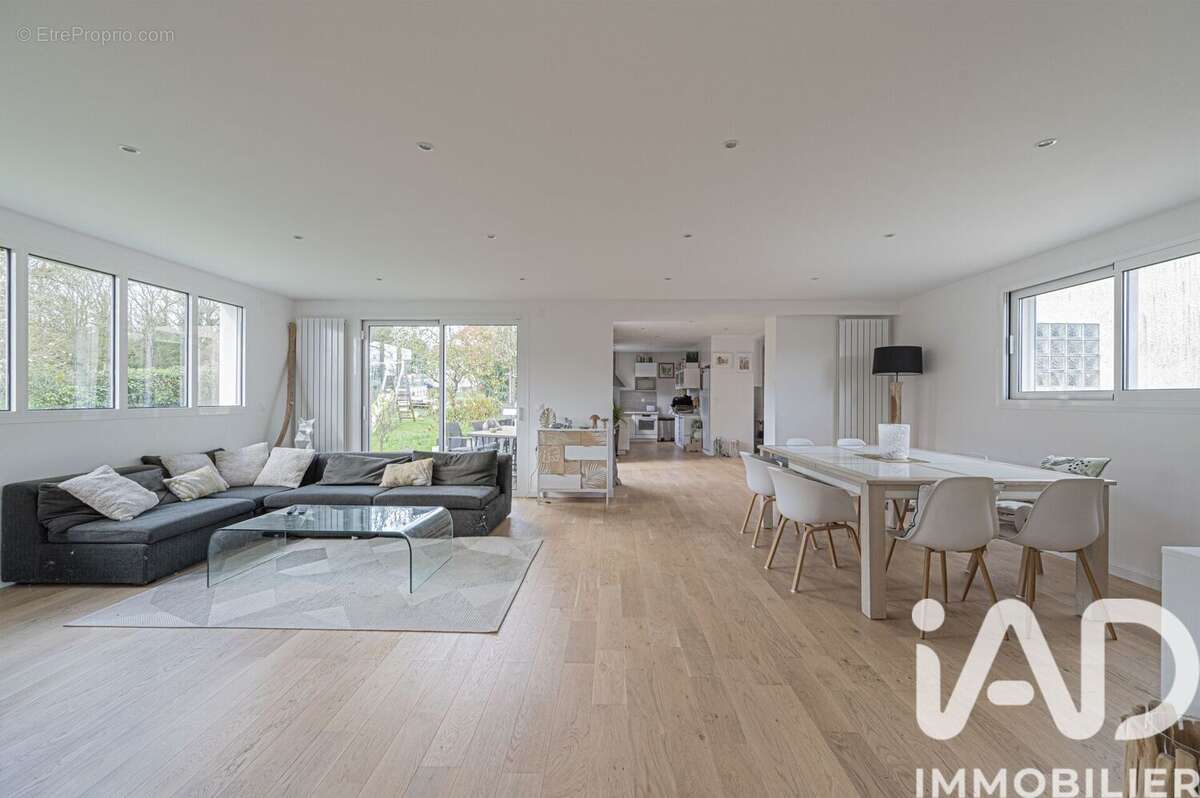 Maison 174 m² à Carnetin  - photo 3