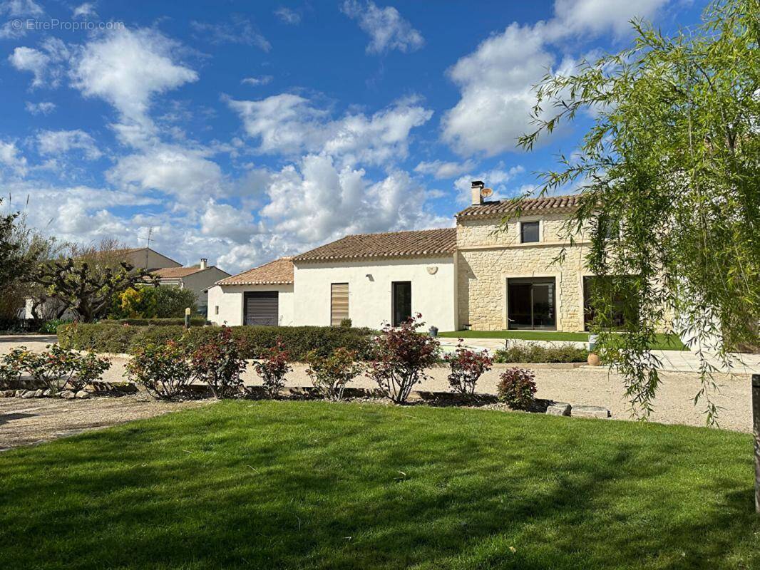 Maison à BEAUCAIRE