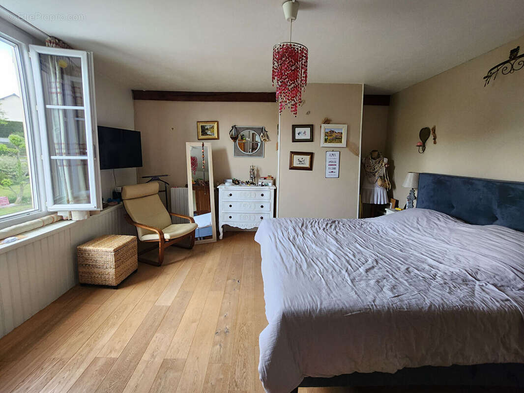 Maison à GRANDVILLIERS