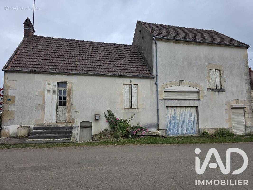 Photo 1 - Maison à NUARS