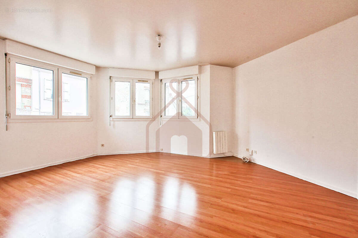 Appartement à LE KREMLIN-BICETRE