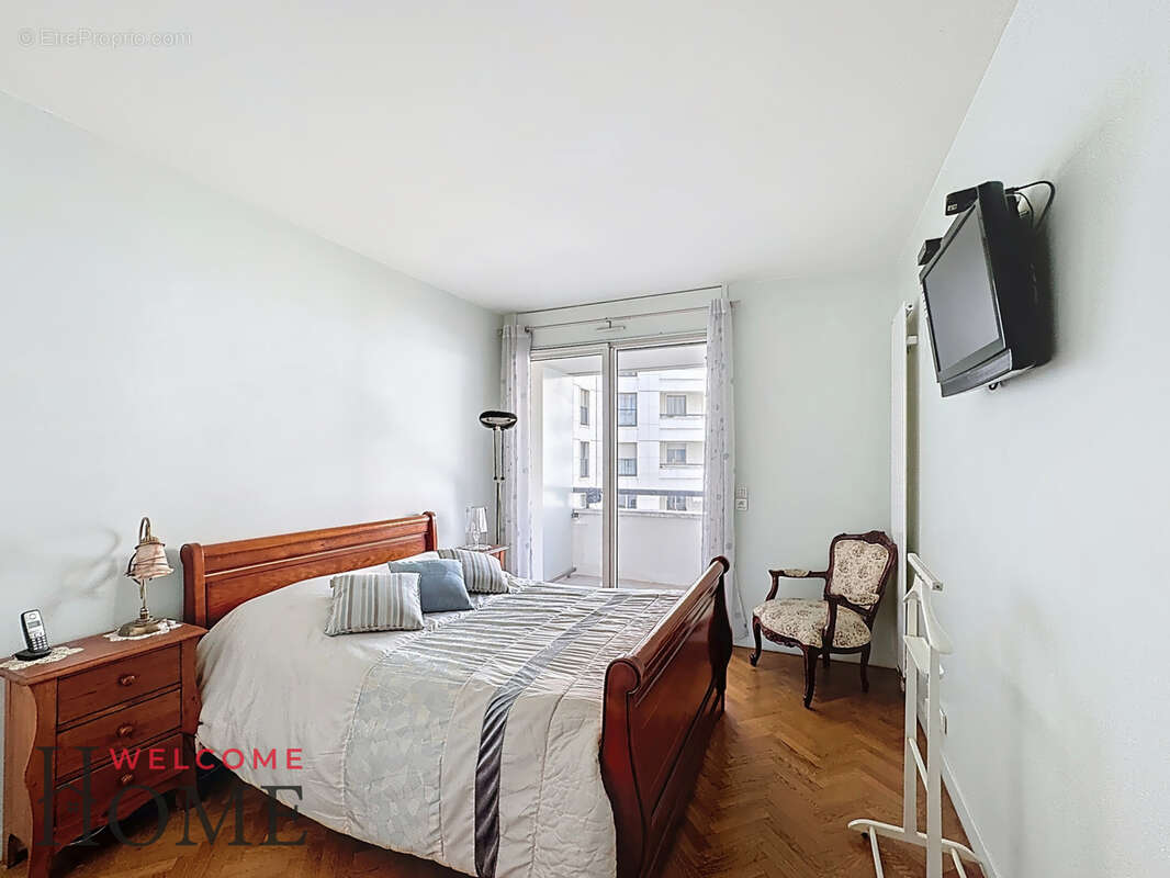 Appartement à LEVALLOIS-PERRET