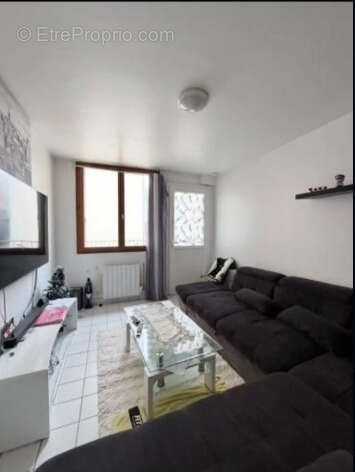 Appartement à SAINT-MAUR-DES-FOSSES