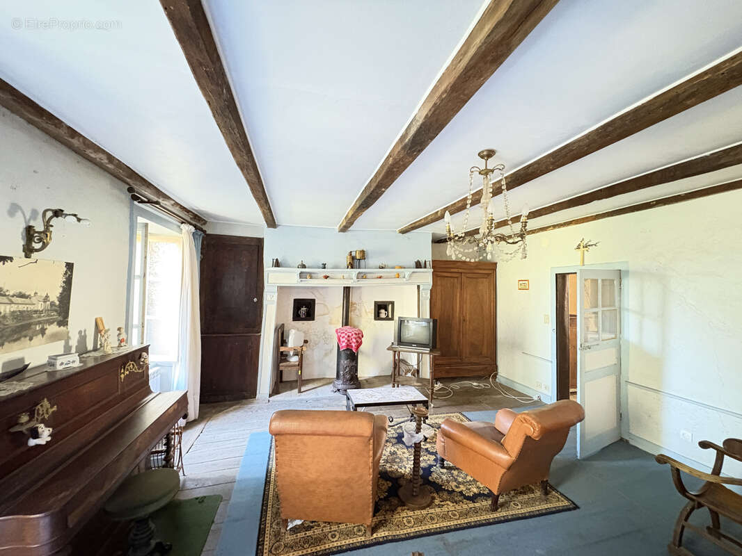 Maison à RILHAC-XAINTRIE