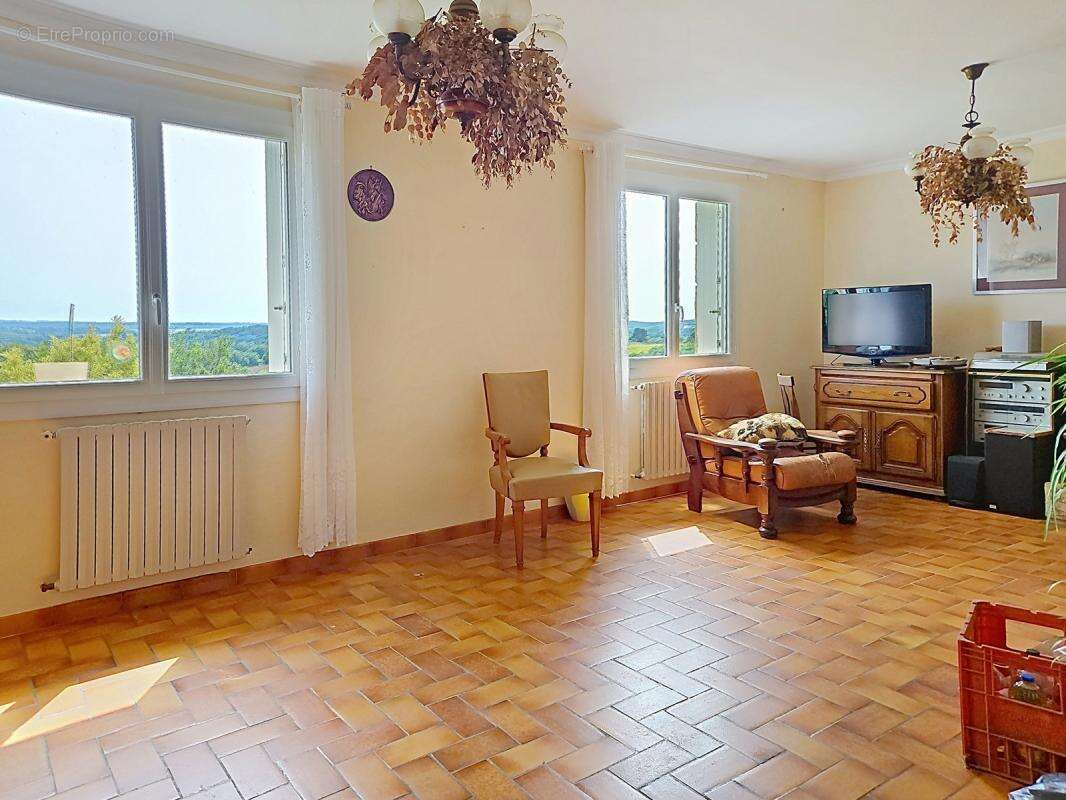 Maison à DIRINON