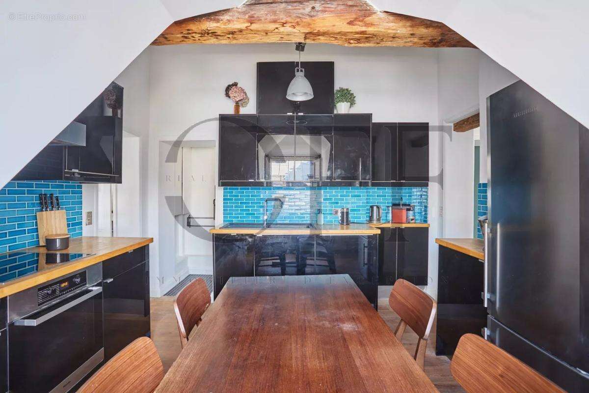 Appartement à PARIS-7E