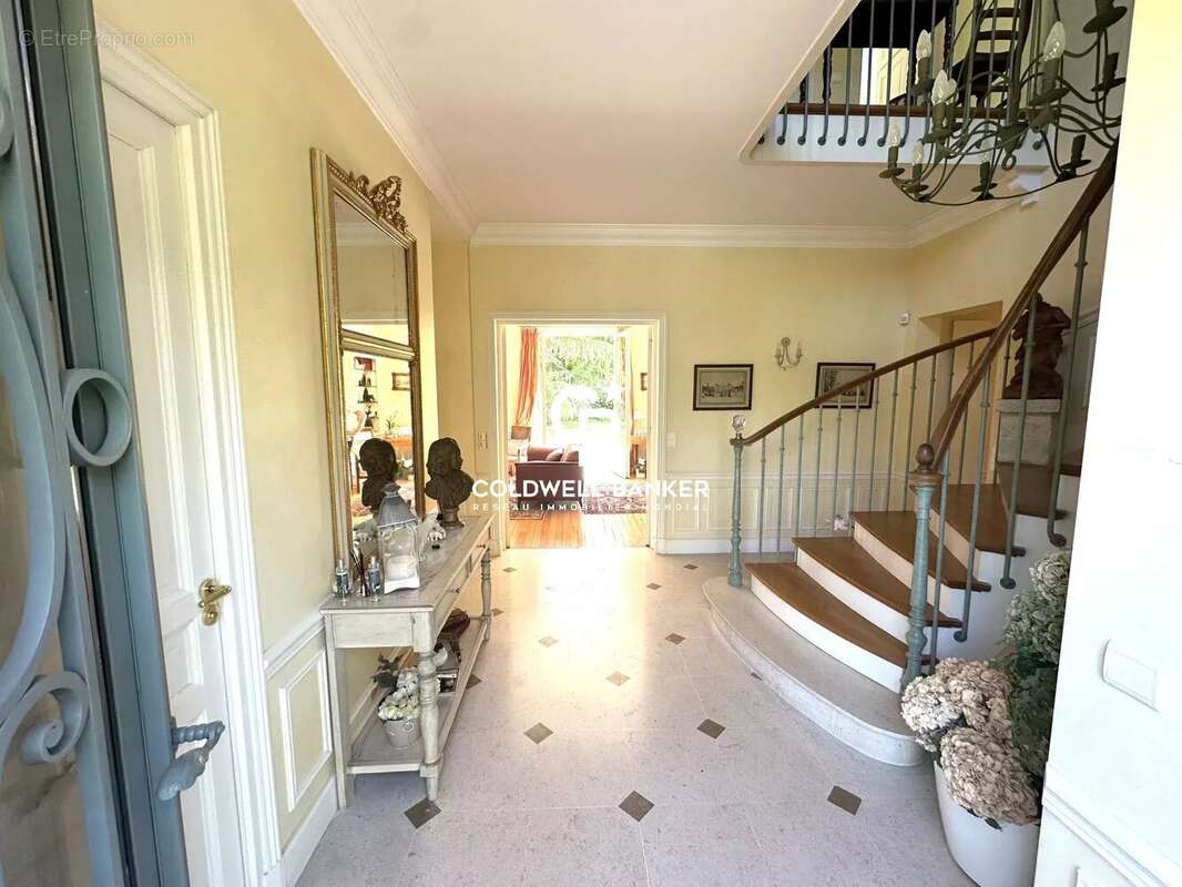 Maison à LE VESINET