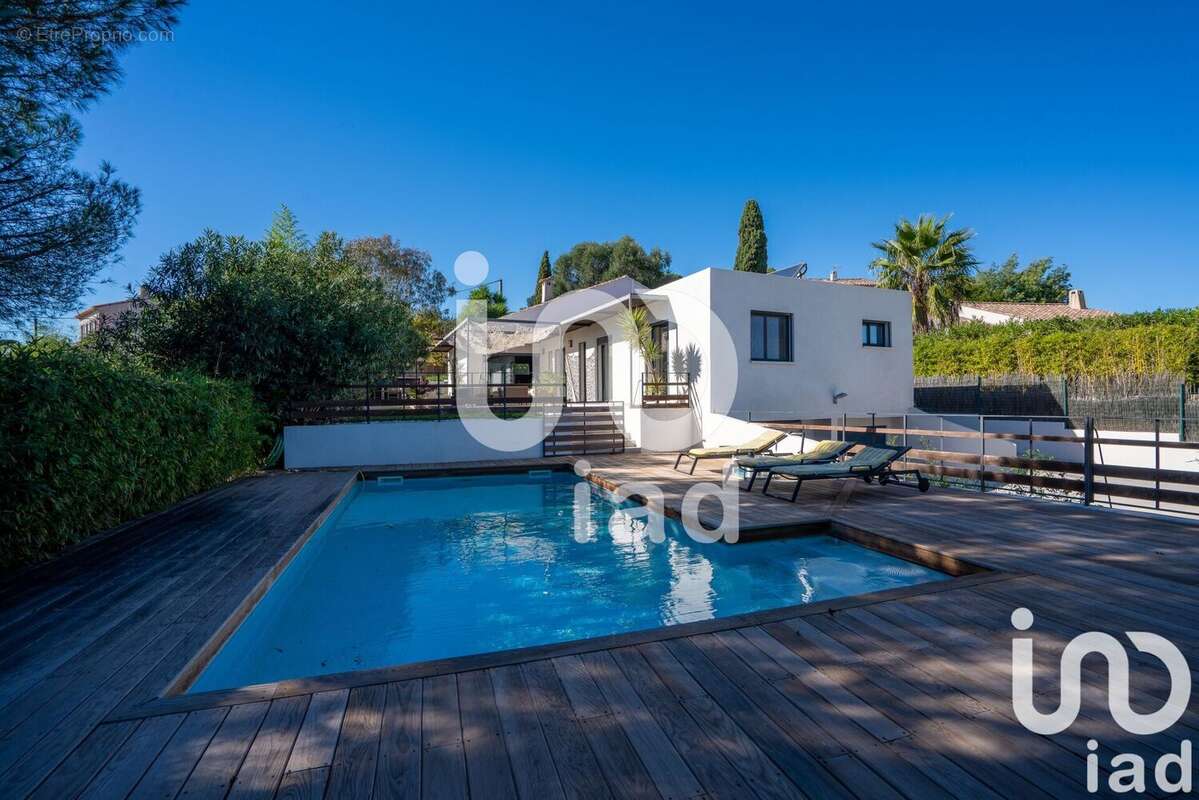 Photo 2 - Maison à COGOLIN