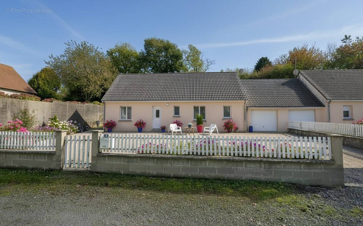 Maison à RONCEY