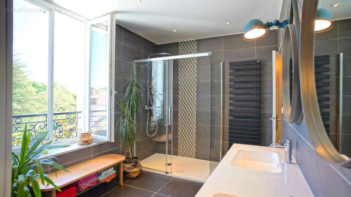 Maison à FONTAINEBLEAU