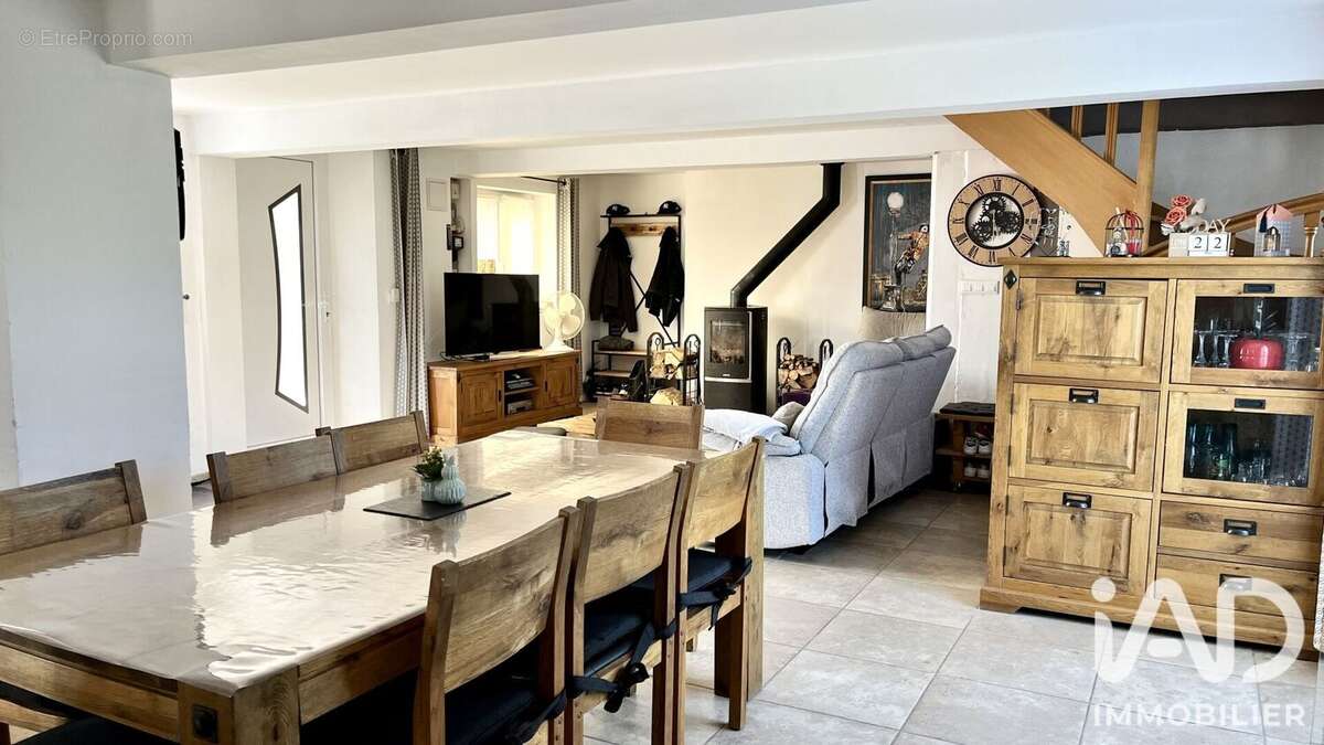Maison 116 m² à Flers-Sur-Noye  - photo 5