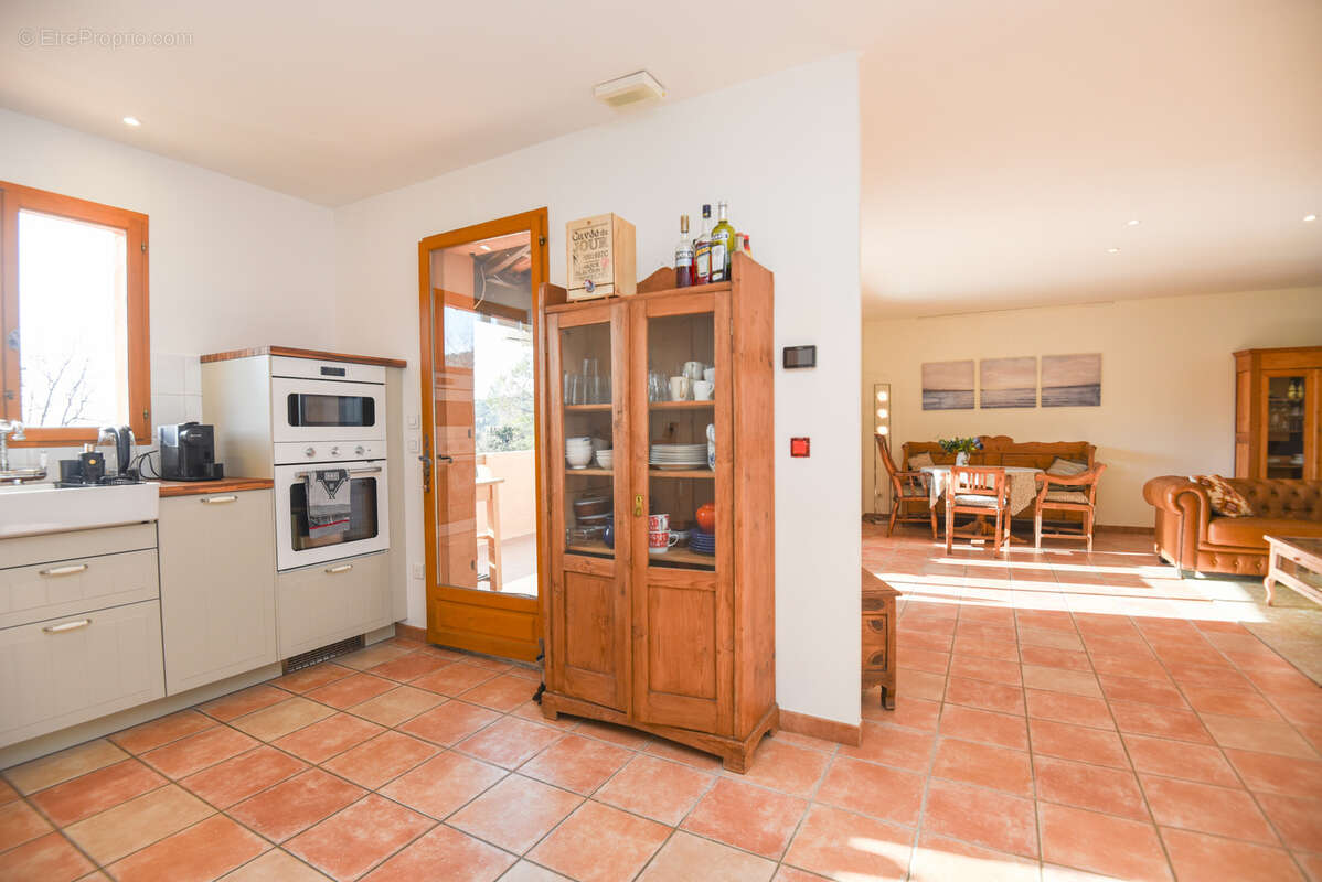 Maison à LORGUES