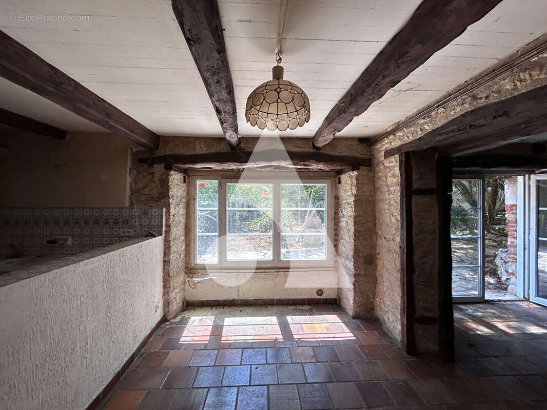 Maison à LAMAGDELAINE