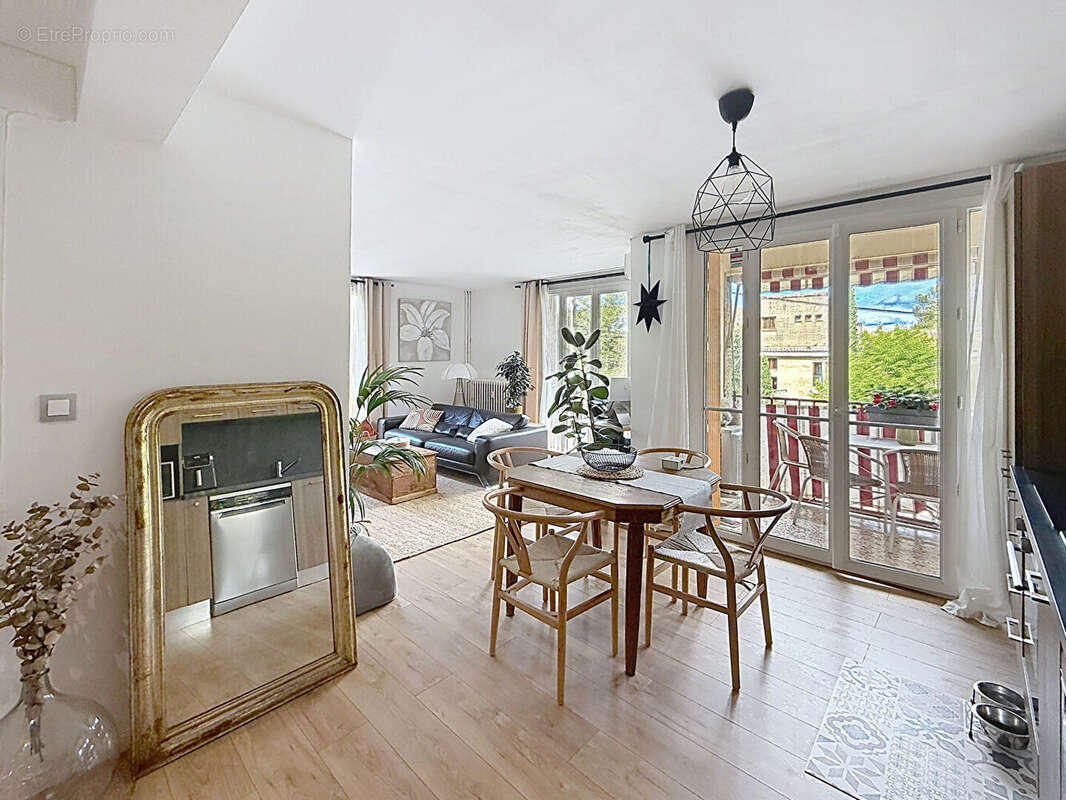 Appartement à AIX-EN-PROVENCE