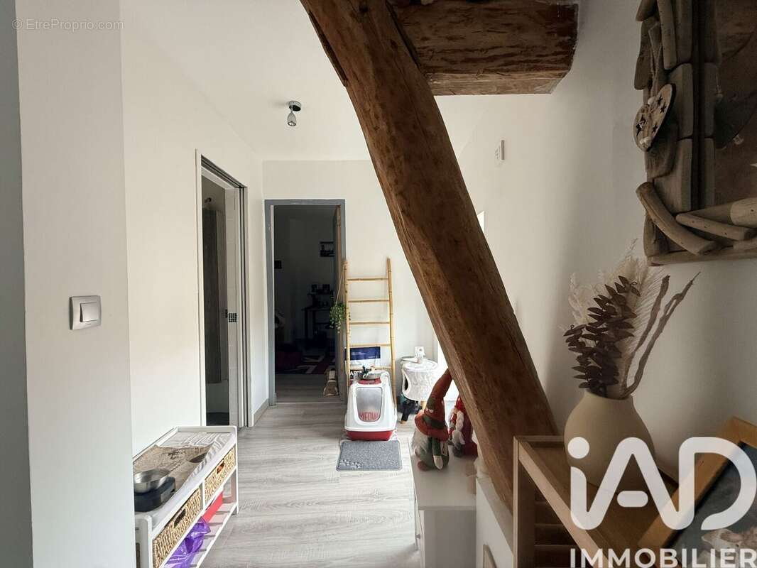 Maison 89 m² à Monneville  - photo 7