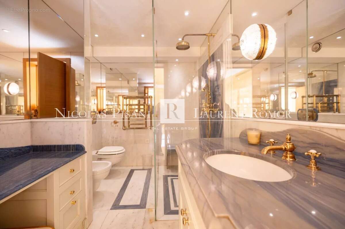 Maison à ROQUEBRUNE-CAP-MARTIN