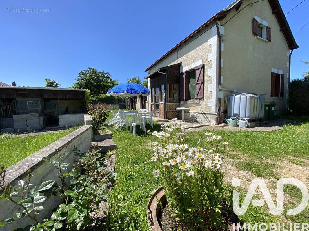 Photo 1 - Maison à FAVEROLLES