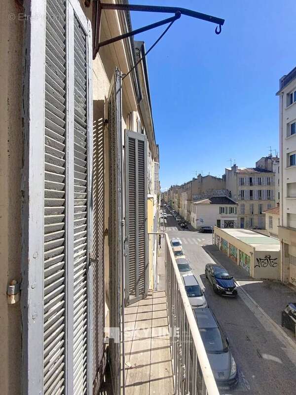 Appartement à MARSEILLE-5E