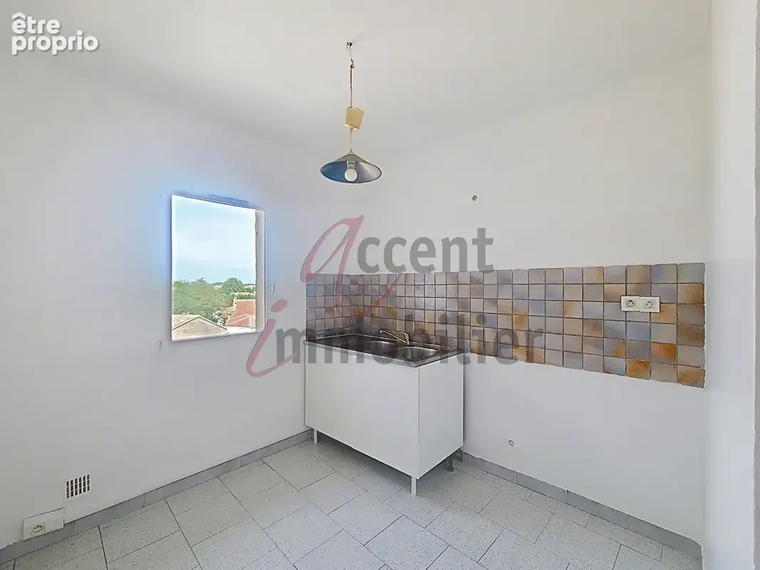 Chateaurenard : Appartement avec 2 chambres, balcon - photo 7