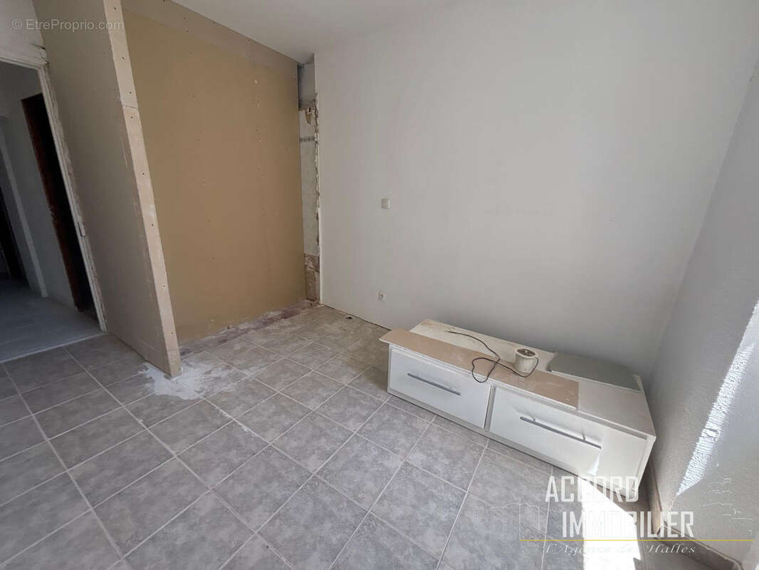 Appartement à PUISSALICON