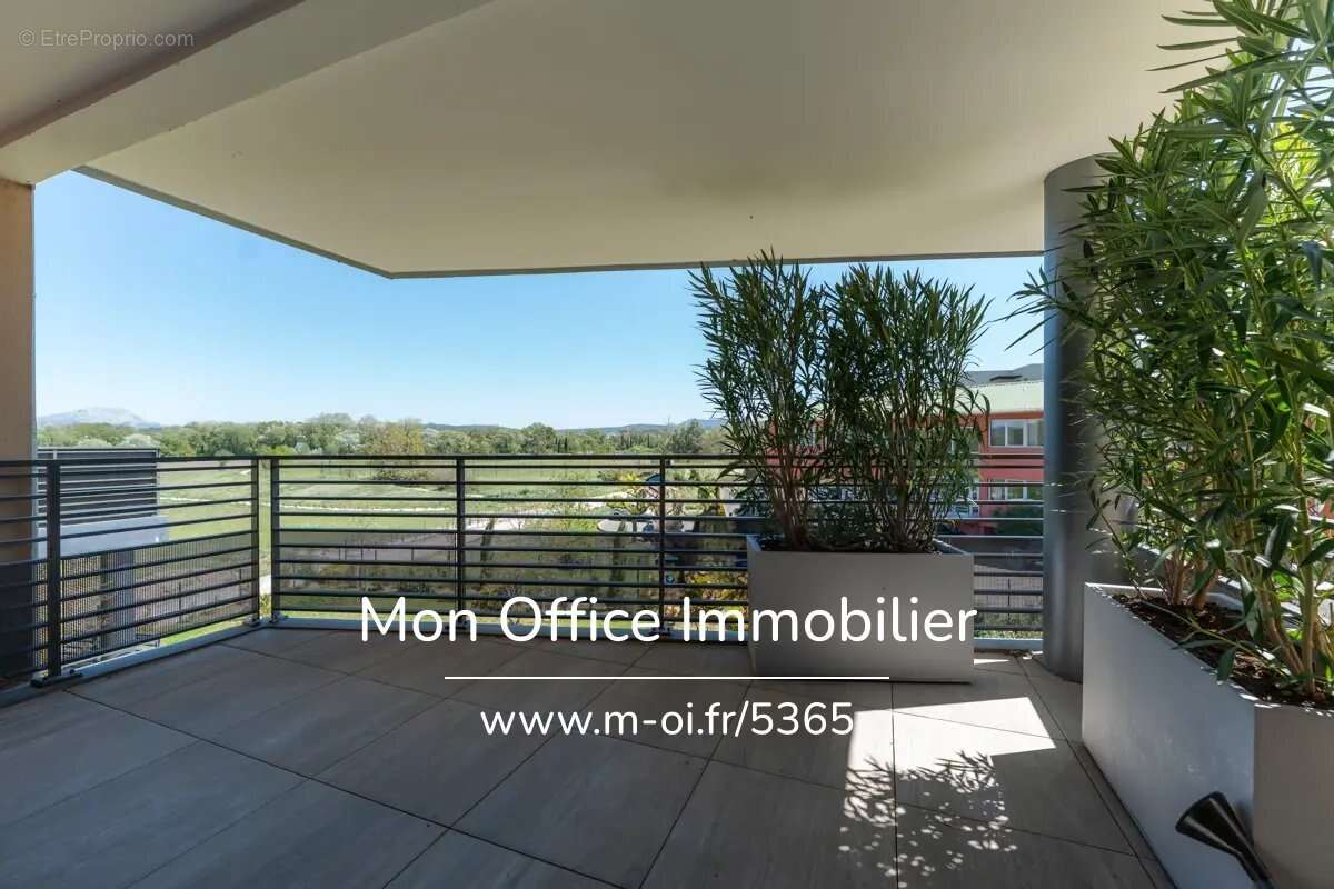 Référence : 6919-MAC - Appartement - T3 - 66m2 - Terrasse - Parking - Aix-en-Provence - La Duranne - 13100 - photo 8