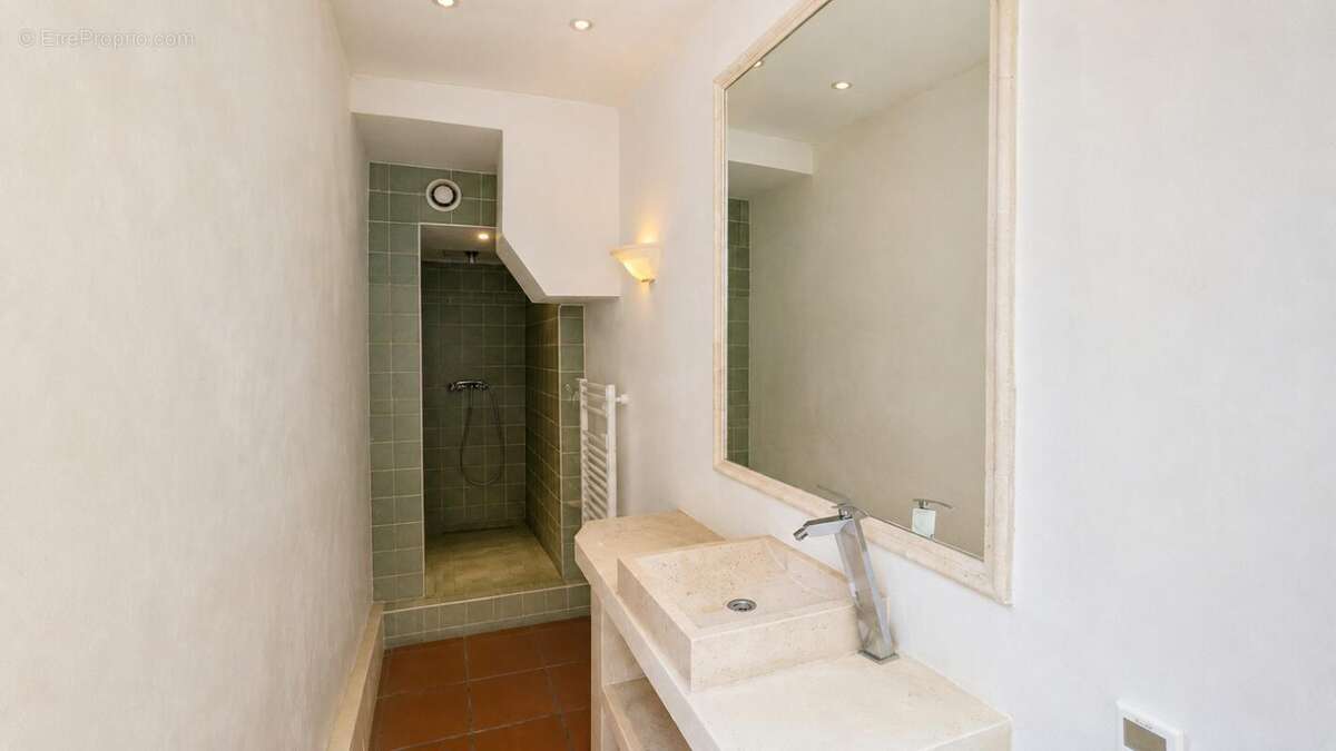 Superbe maison de village avec terrasse et cave - photo 11