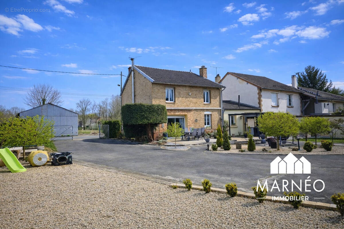 Maison à SOUAIN-PERTHES-LES-HURLUS