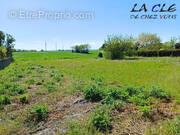Terrain à COULONGES-SUR-L&#039;AUTIZE