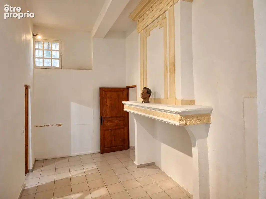À vendre à Arles   Maison bourgeoise du XVIIe siècle de 315 m2 en centre historique - photo 19