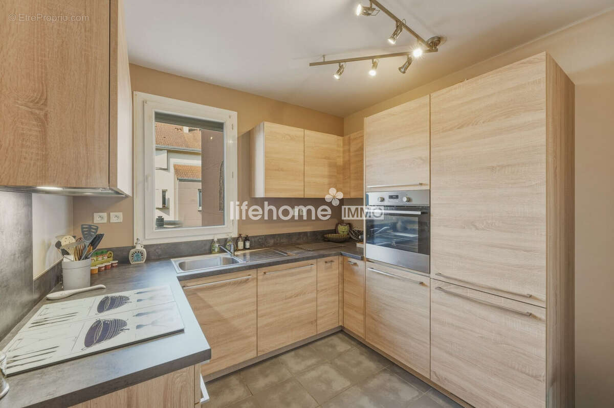 Appartement 44 m² à Gex  - photo 3