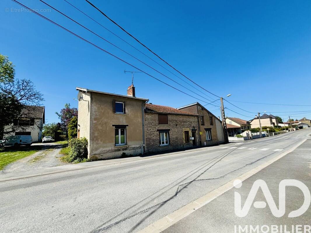 Photo 1 - Maison à VOUZIERS