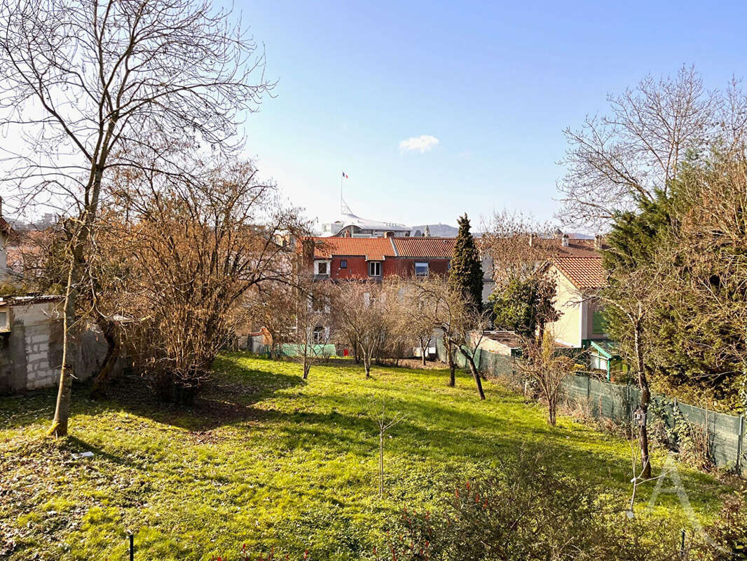 Metz Queuleu F2 avec jardin terrasse privative + parking - photo 13