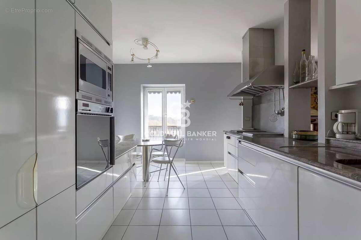 Appartement à CALUIRE-ET-CUIRE