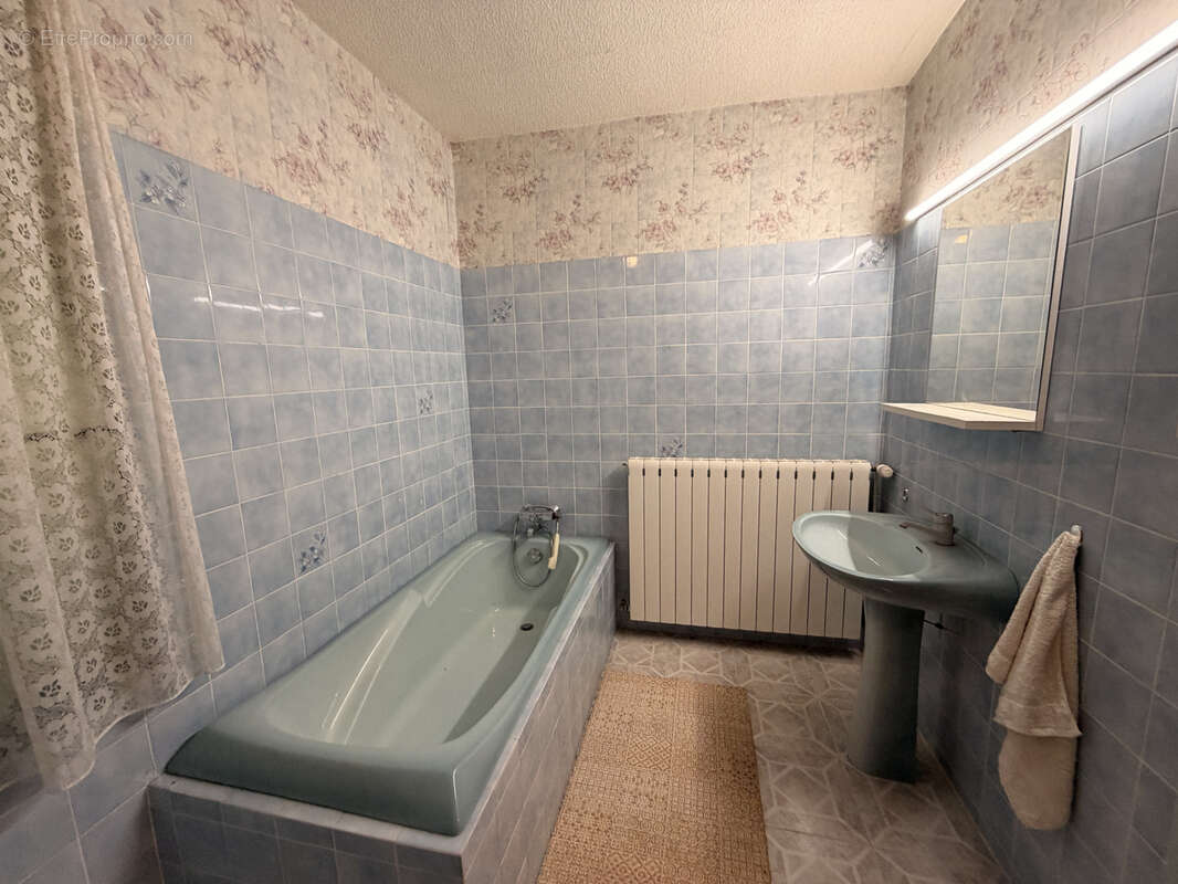 Maison à CHAMBLEY-BUSSIERES
