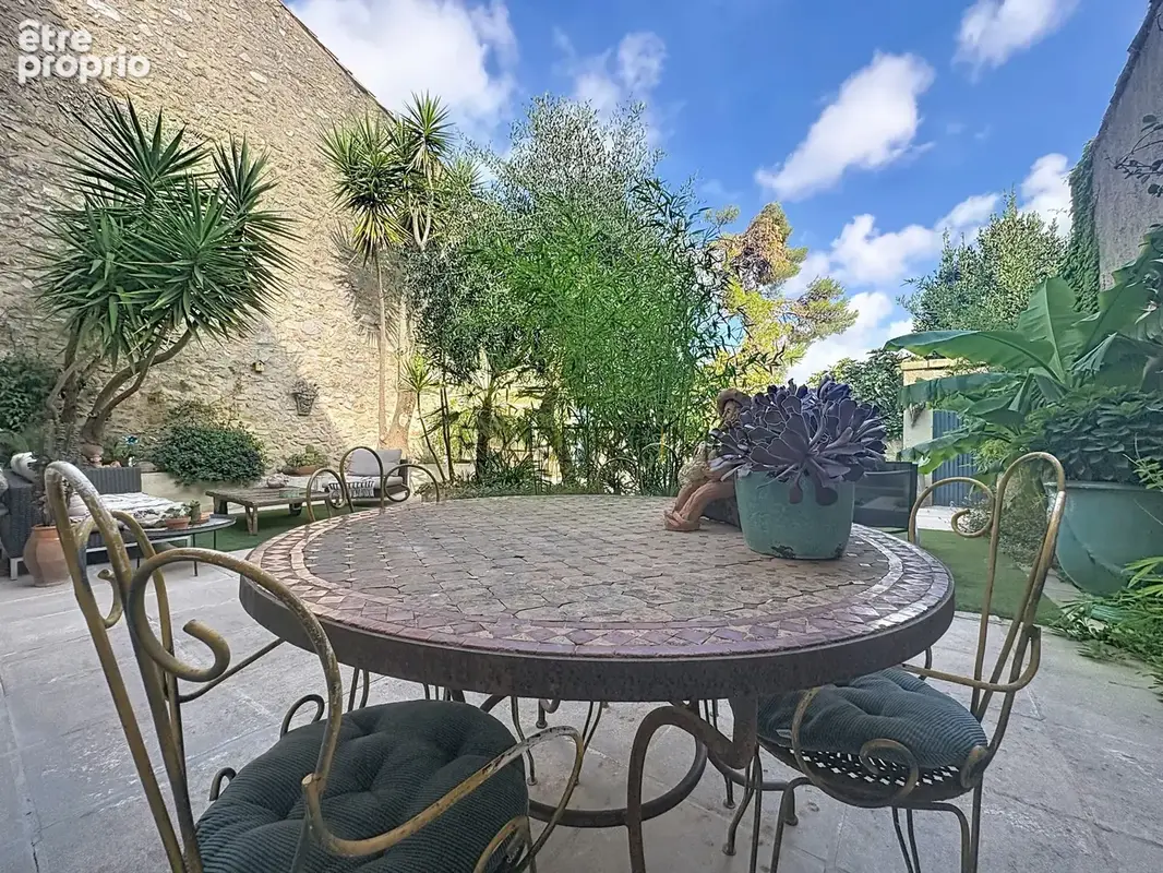 Saint Georges d'Orques. Magnifique maison vigneronne avec piscine et 5 chambres. - photo 18