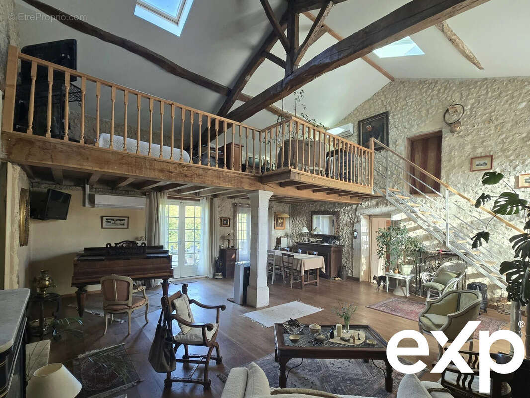 Maison à VERTEILLAC