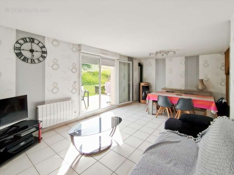 Exclusivite - 02100 gricourt - maison semi-mitoyenne - dpe c - 3 chambres - jardin plein sud - garage - photo 2