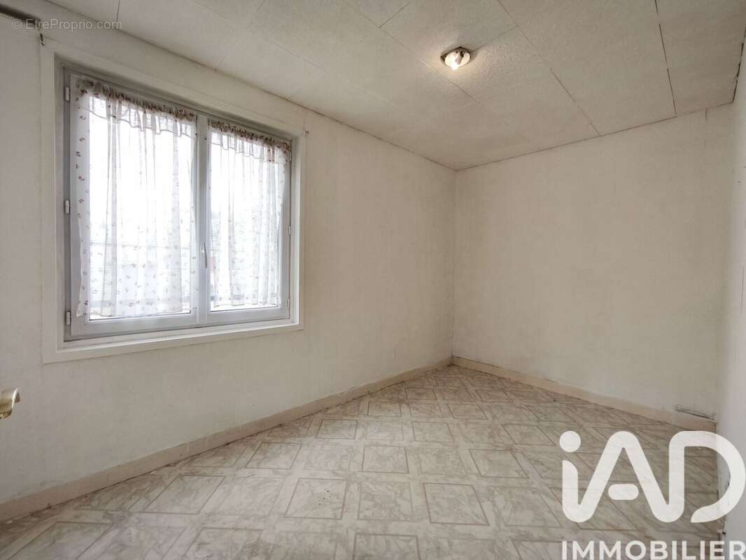 Photo 8 - Appartement à CLICHY-SOUS-BOIS