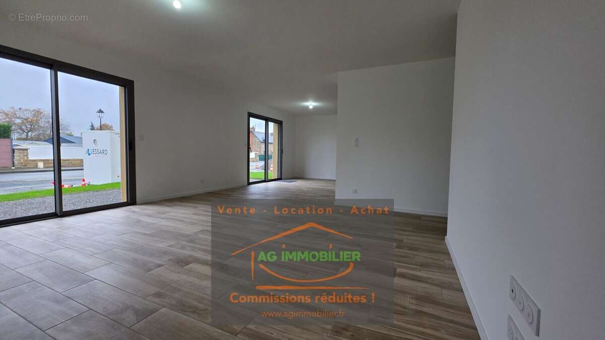 Maison à COMBOURG